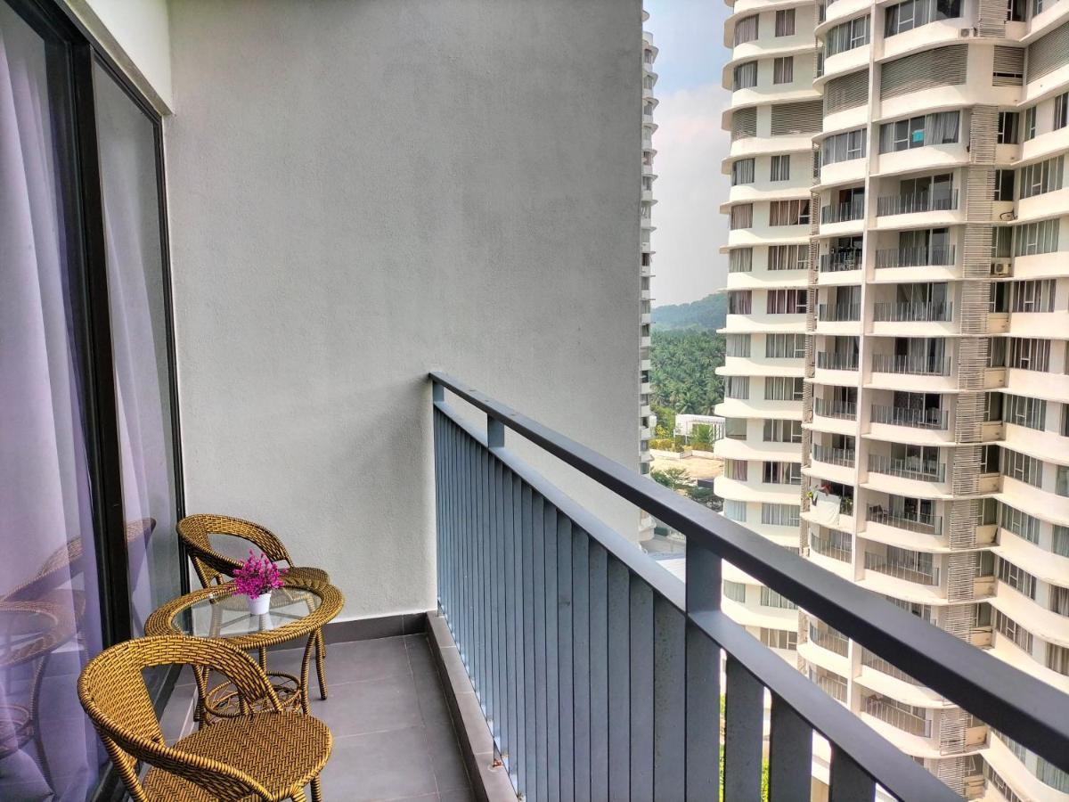 Hani Homestay Wifi Netflix Secure Parking Klia Usim Inti Aeon Mall Nilai Buitenkant foto