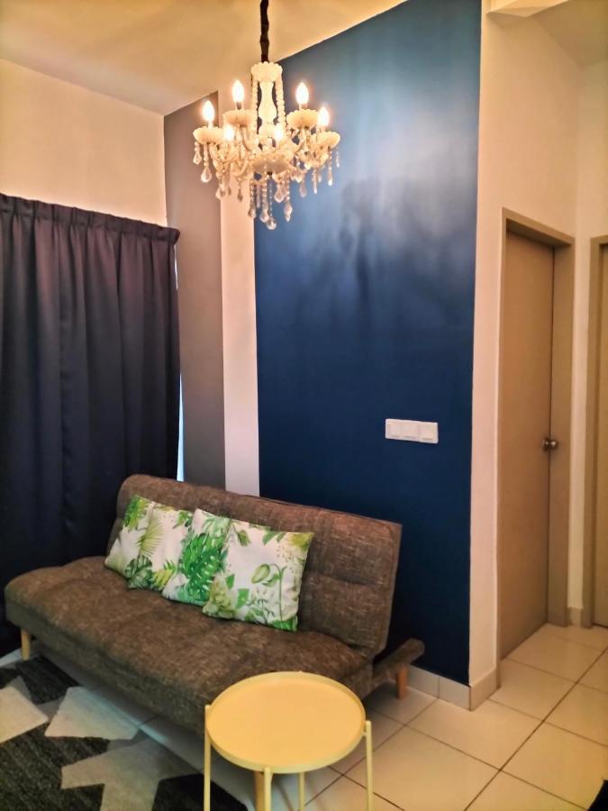 Hani Homestay Wifi Netflix Secure Parking Klia Usim Inti Aeon Mall Nilai Buitenkant foto